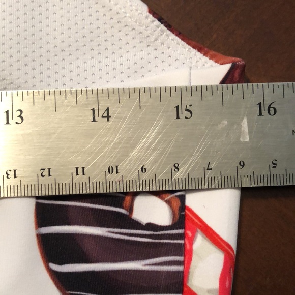 Muscles & Donuts Size Large workout top - Picture 6 of 7